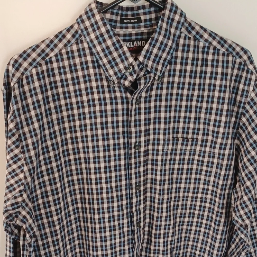 Kirkland Signature Blue and White Casual Button Down Shirt